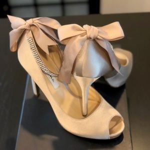 Nina Karen Womens Pump Champagne Satin 8 1/2